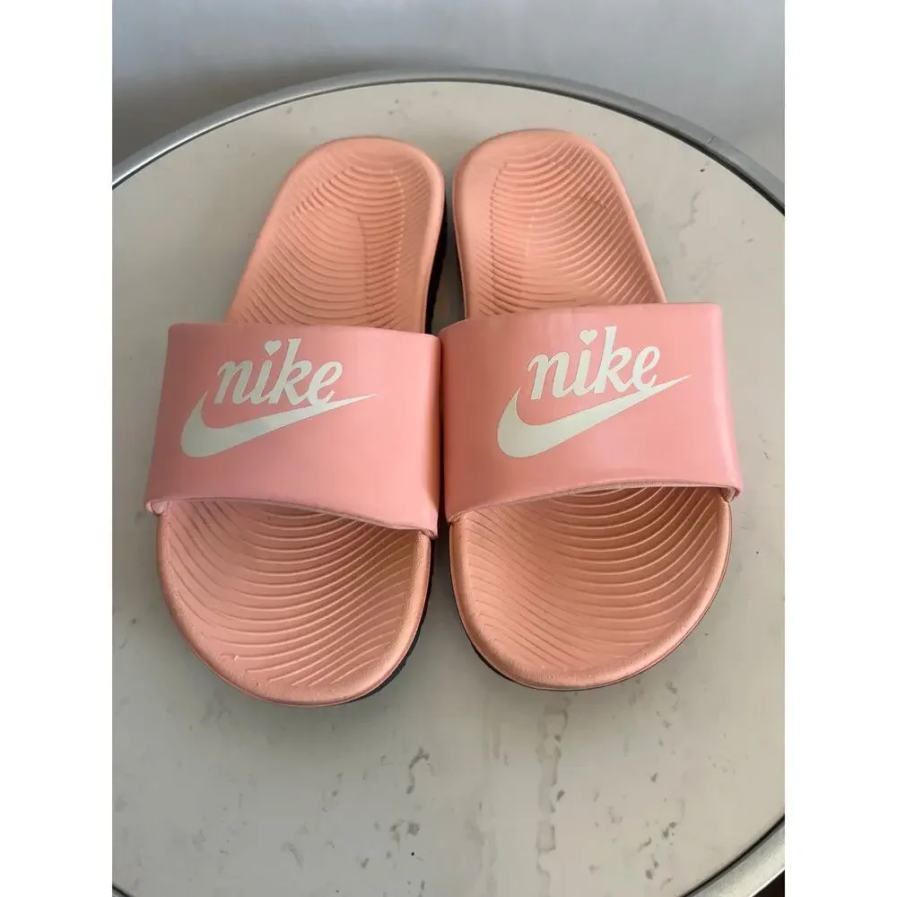 Nike Kawa Slide Valentine's Day edition sandals in Pink/White/Black colorway 5Y